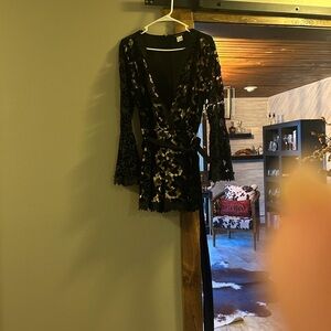 VENUS Black Dress with Lace Detail